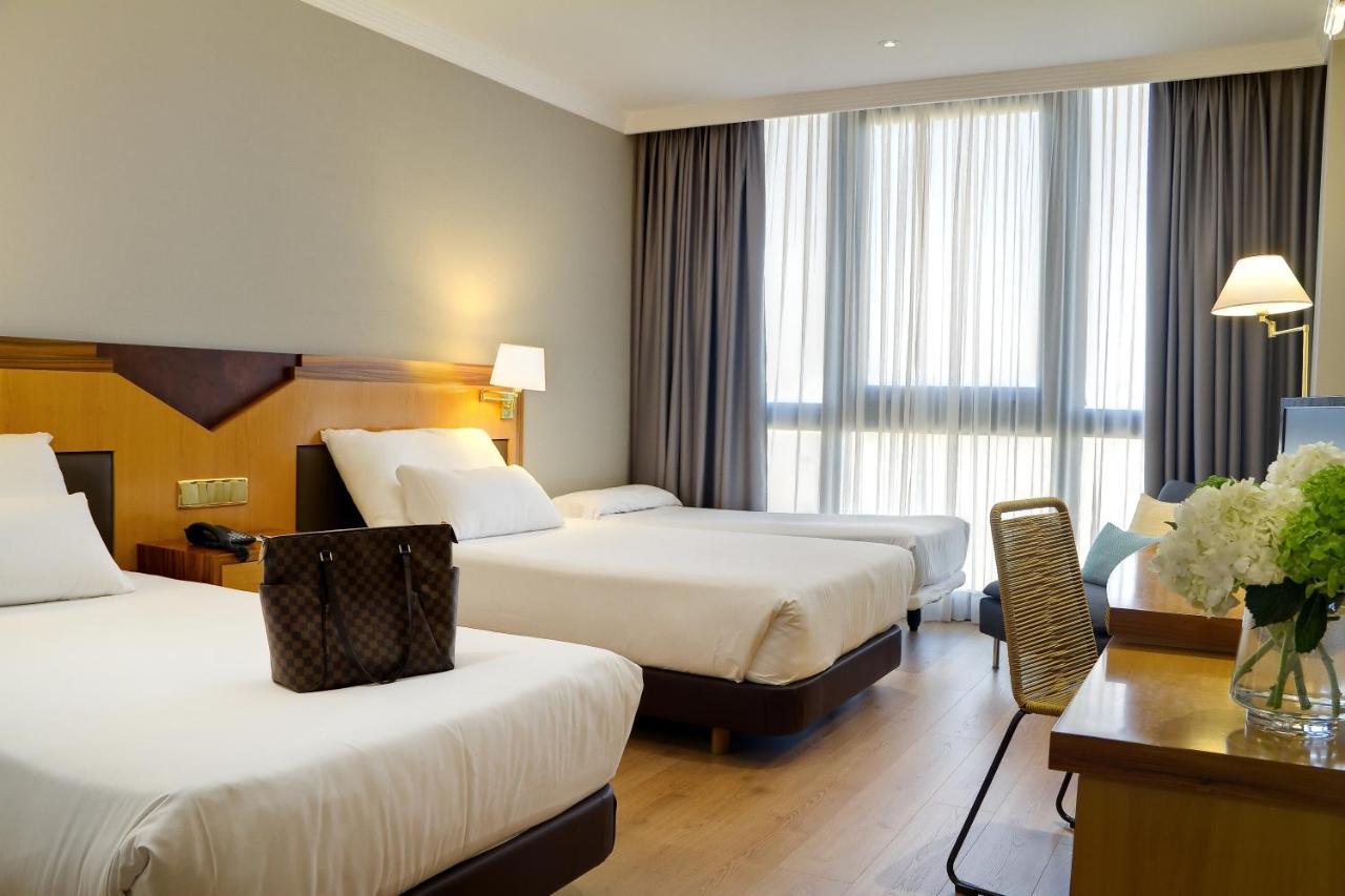 Oca Puerta Del Camino Hotel سانتياغو دي كومبوستيلا المظهر الخارجي الصورة