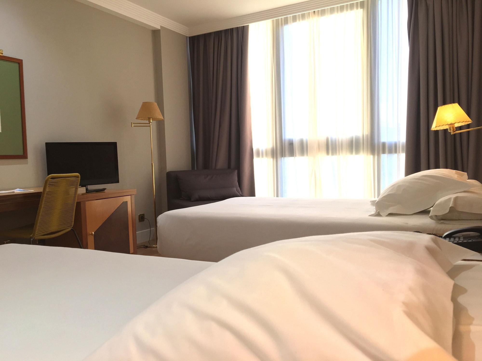 Oca Puerta Del Camino Hotel سانتياغو دي كومبوستيلا المظهر الخارجي الصورة